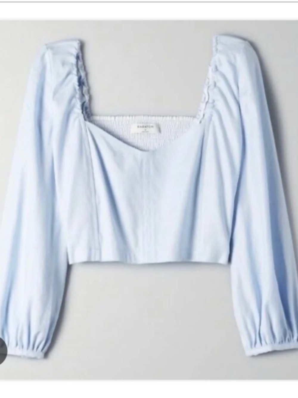 Aritzia Babaton Hadwyn Blouse Sweetheart Neck Puff Sleeve Cropped Top